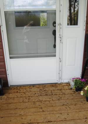 2013_June_1_12_front_door.jpg